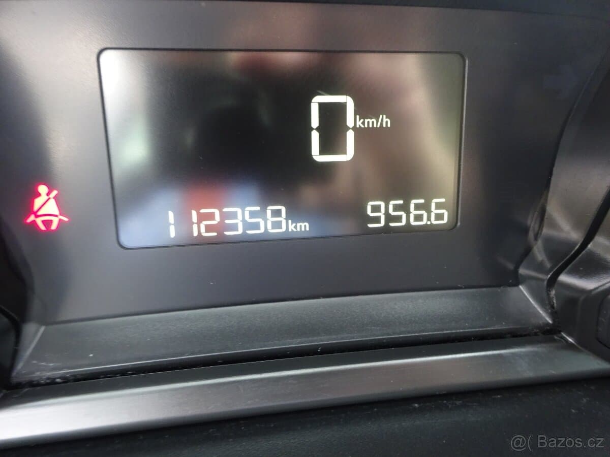2018 Peugeot 308 - 7