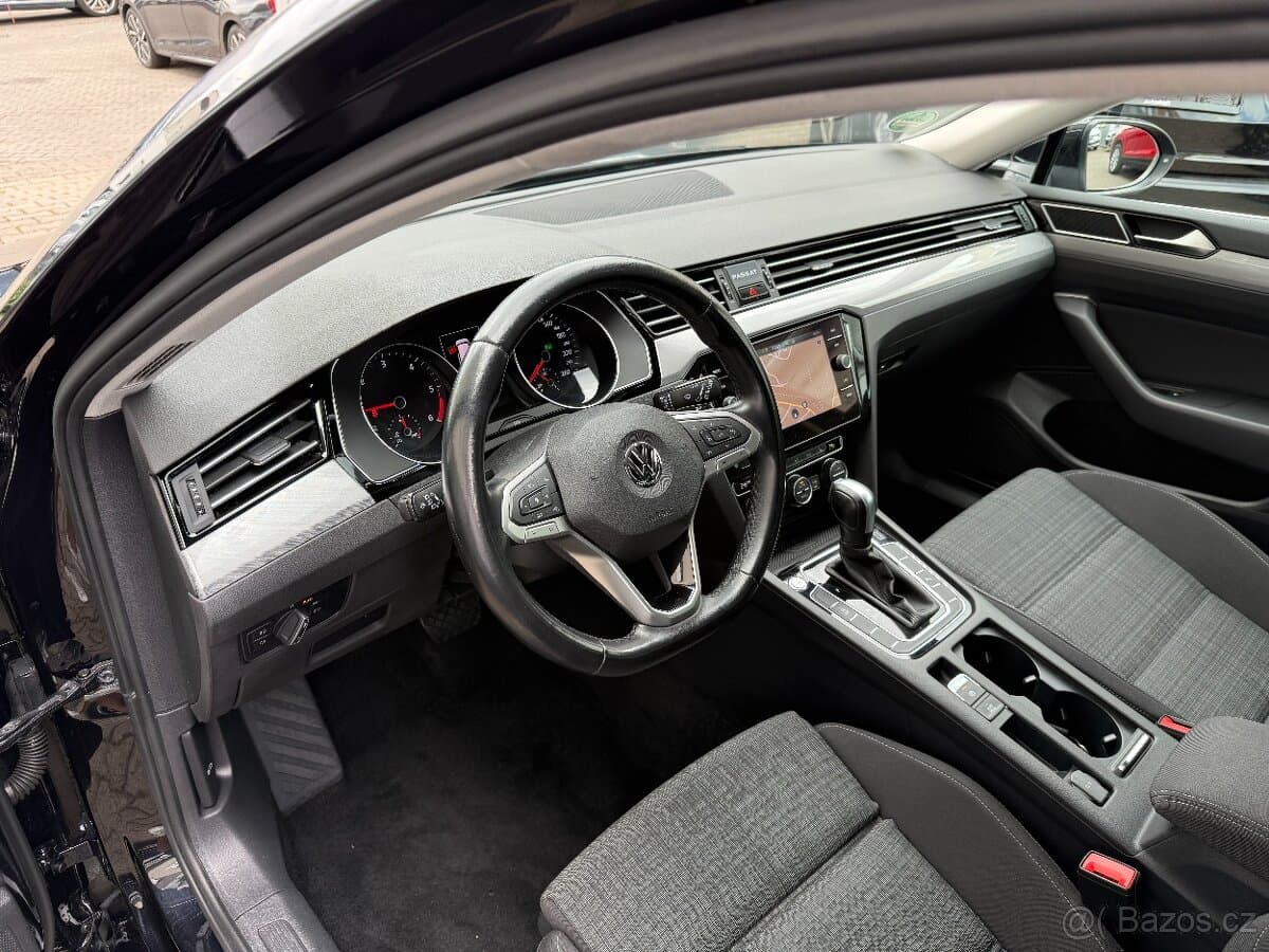 2020 Volkswagen PASSAT - 7