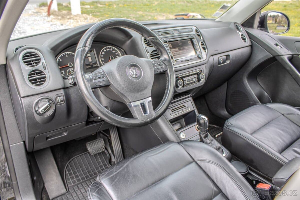 2012 Volkswagen TIGUAN - 7