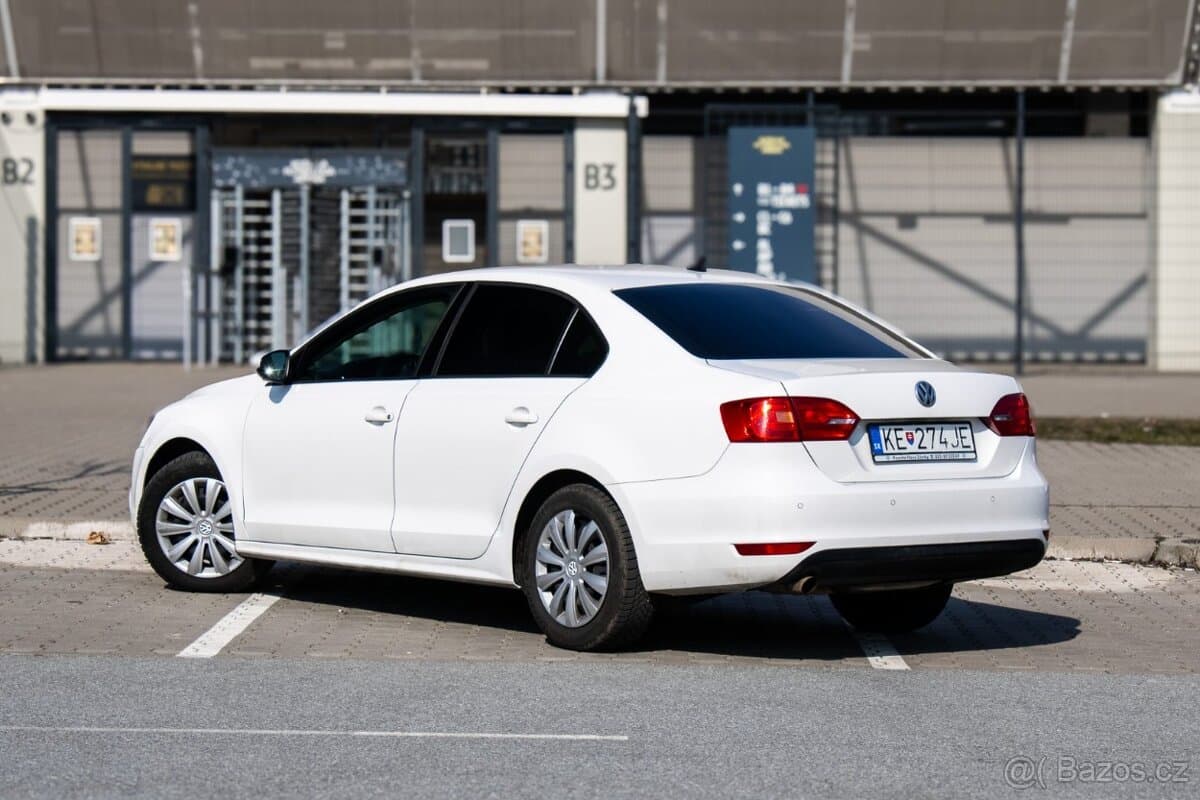 2013 Volkswagen JETTA - 7