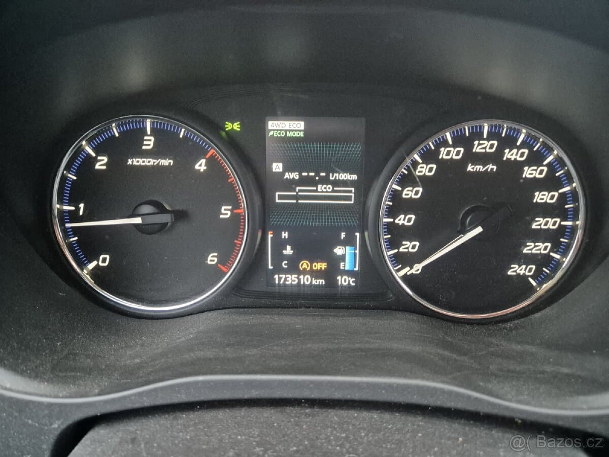 2014 Mitsubishi OUTLANDER - 7
