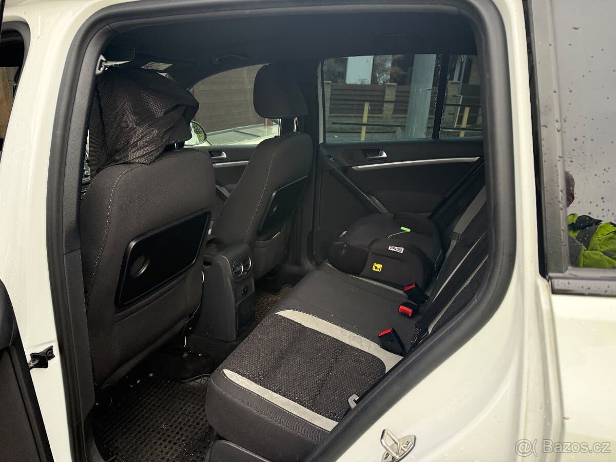 2015 Volkswagen TIGUAN - 7
