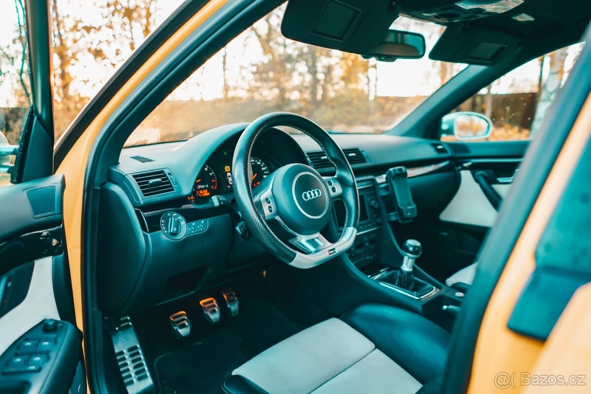 2006 Audi RS4 - 7