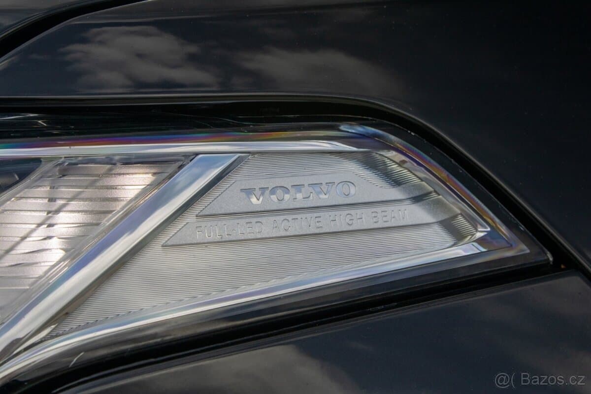 2020 Volvo XC90 - 7