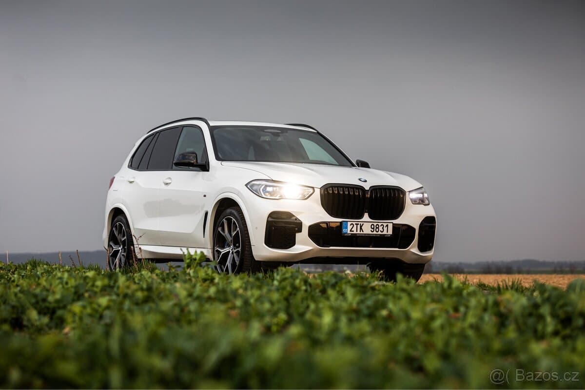 2022 BMW M5 - 7