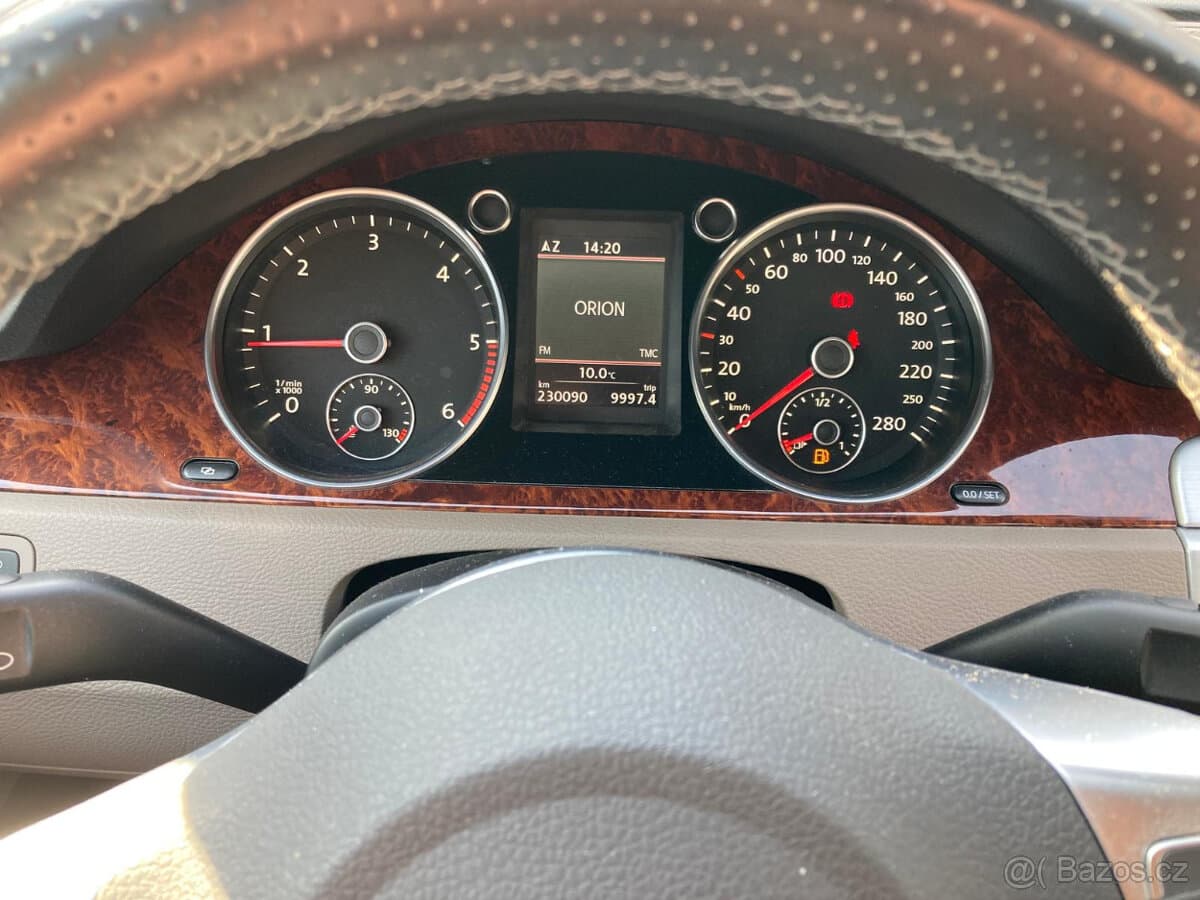 2005 Volkswagen PASSAT - 7