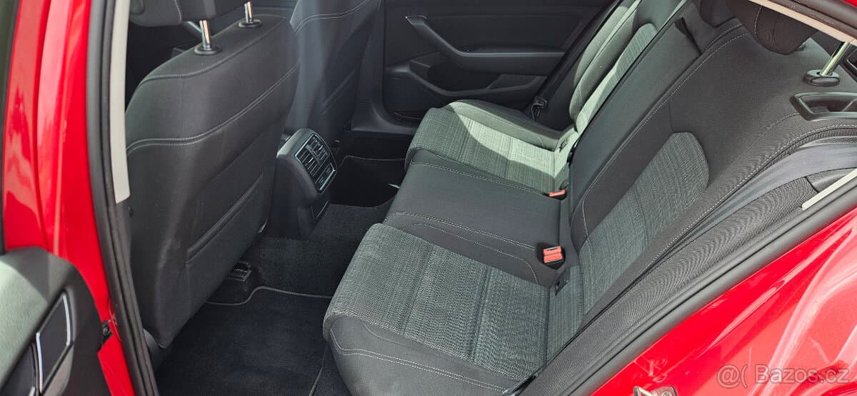2020 Volkswagen PASSAT - 7