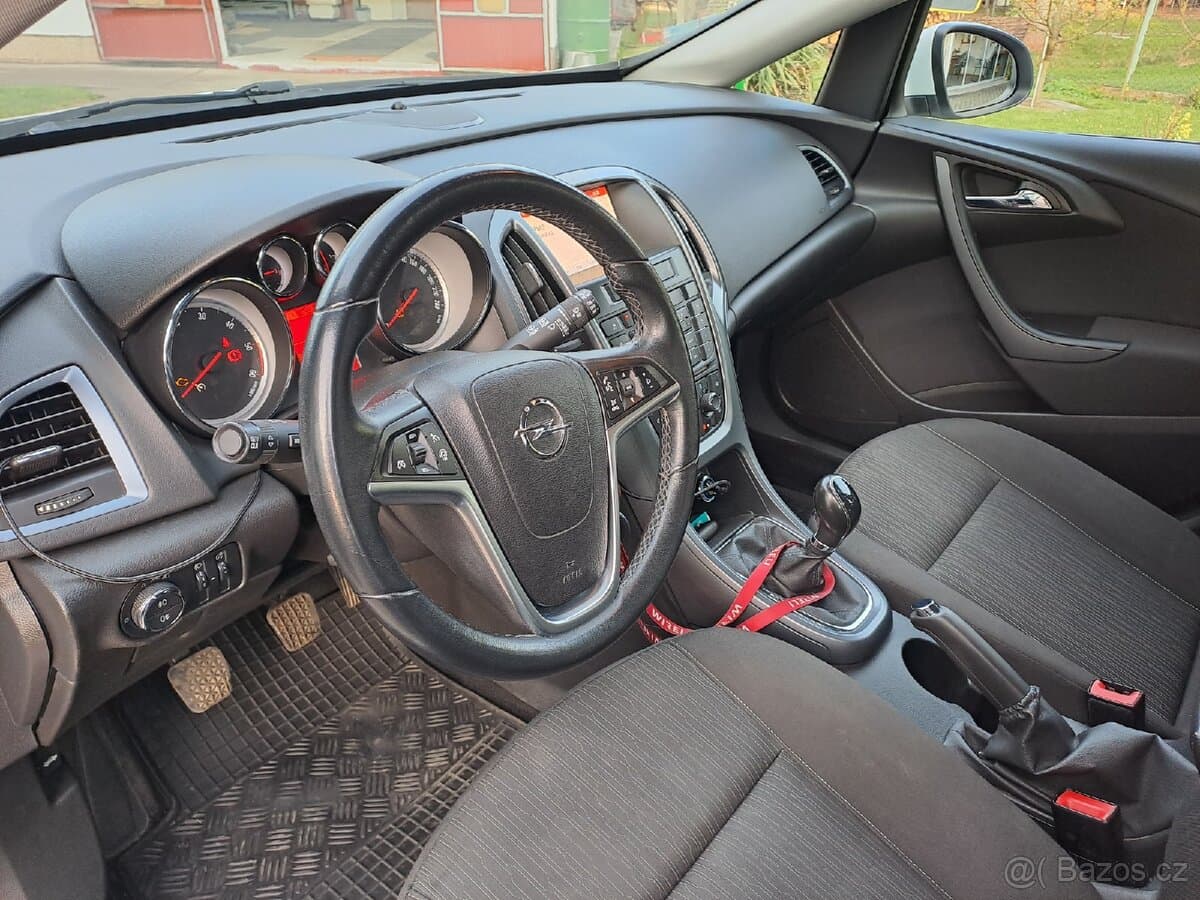 2014 Opel ASTRA - 7