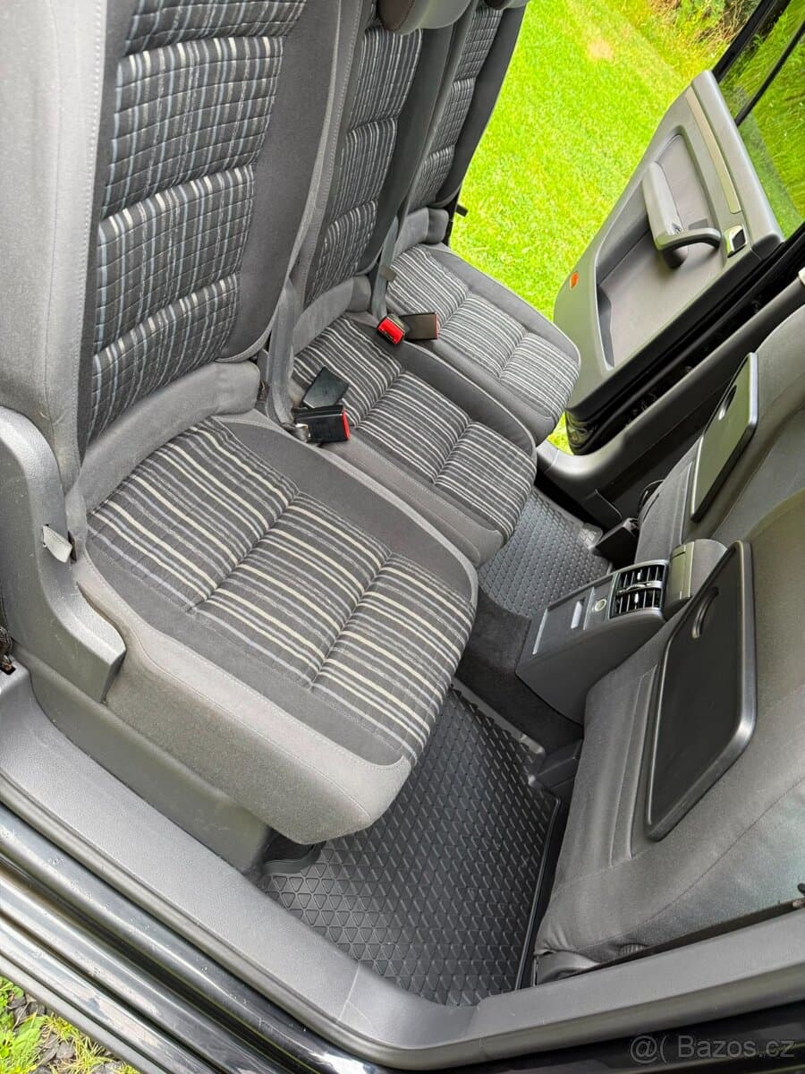 2011 Volkswagen TOURAN - 7