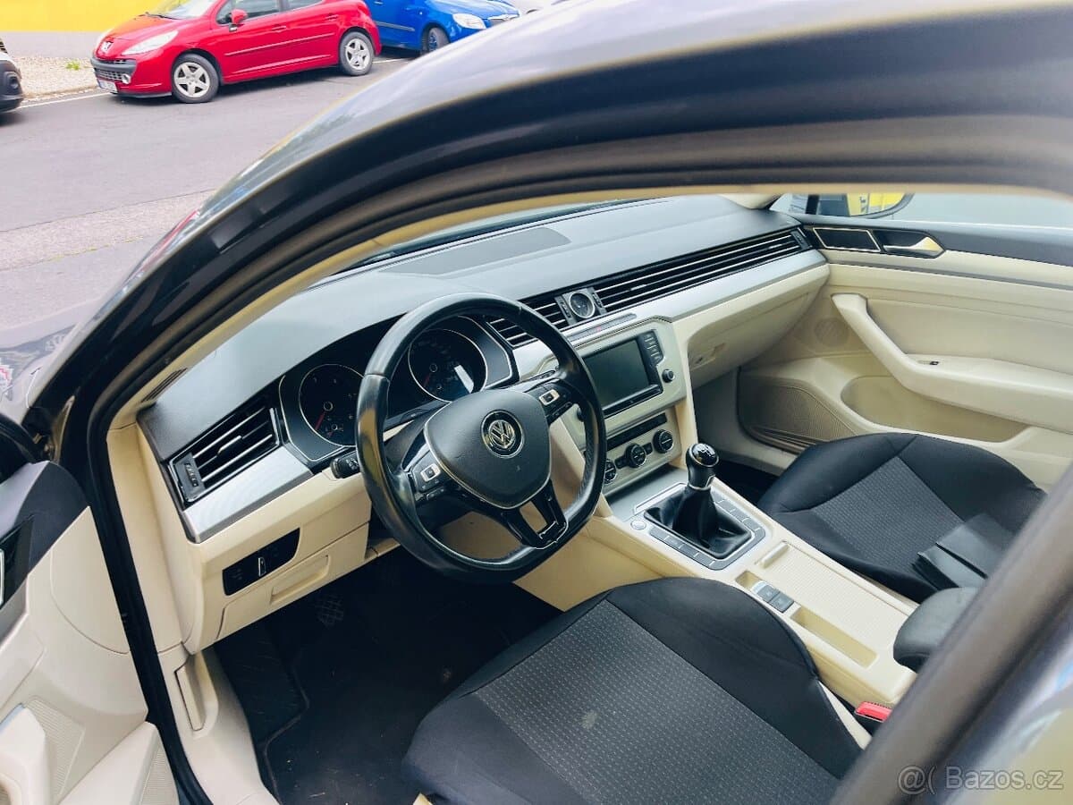 Volkswagen PASSAT - 7