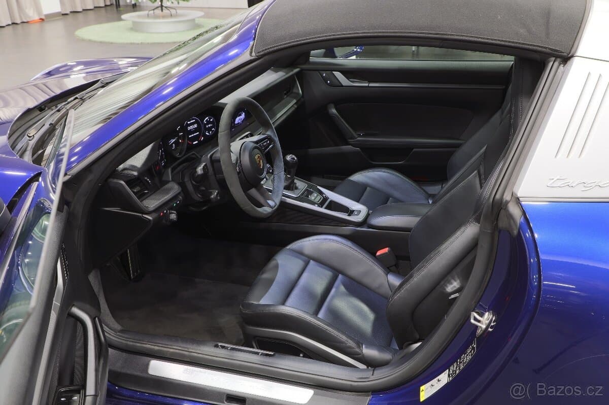 2021 Porsche 911 - 7