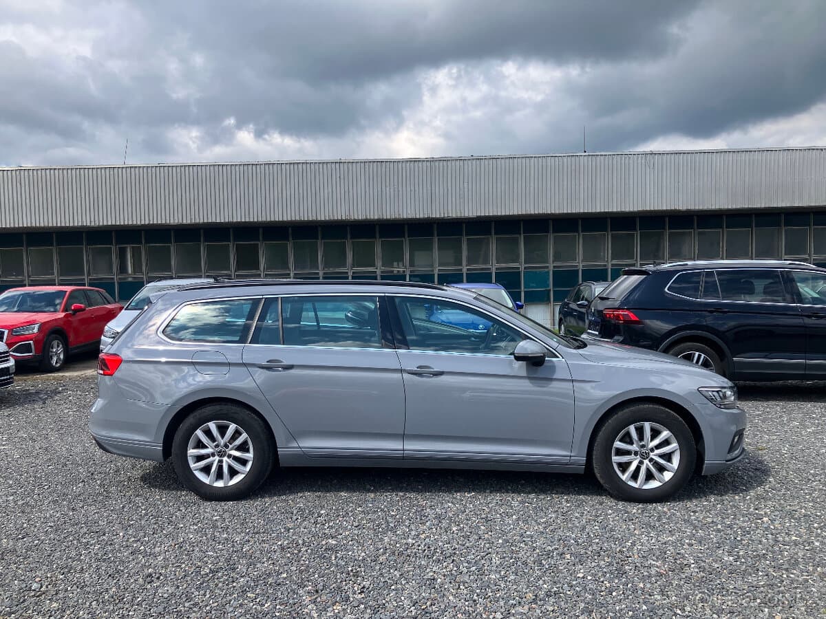 2023 Volkswagen PASSAT - 7