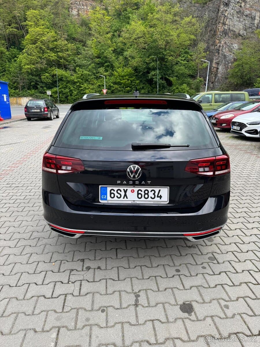 2021 Volkswagen PASSAT - 7