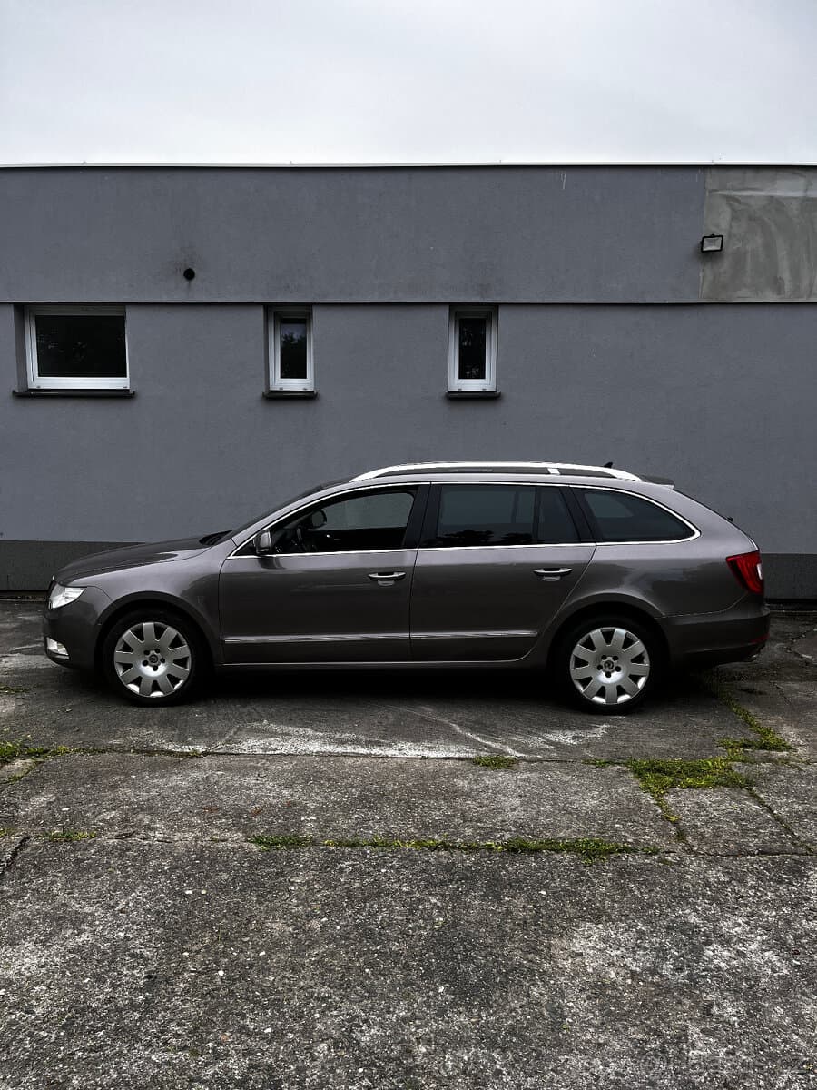2010 Škoda SUPERB - 7
