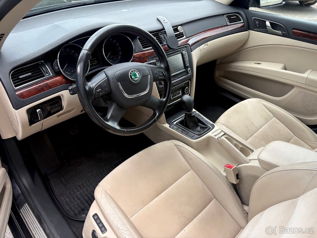 2012 Škoda SUPERB - 7