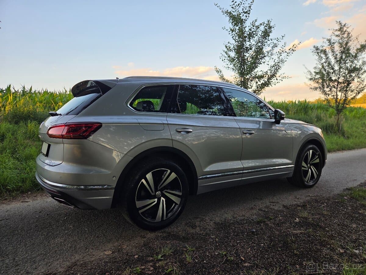 2018 Volkswagen TOUAREG - 7