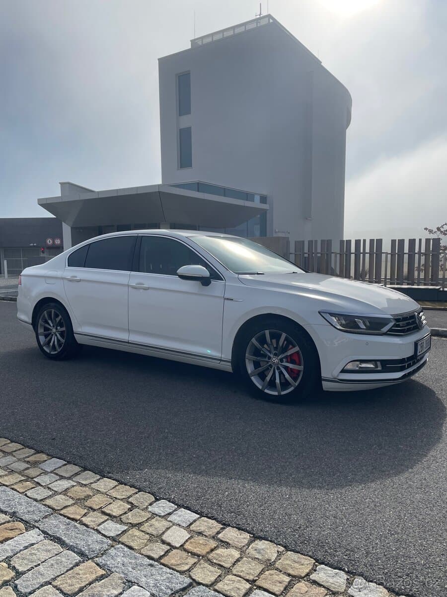 2015 Volkswagen PASSAT - 7