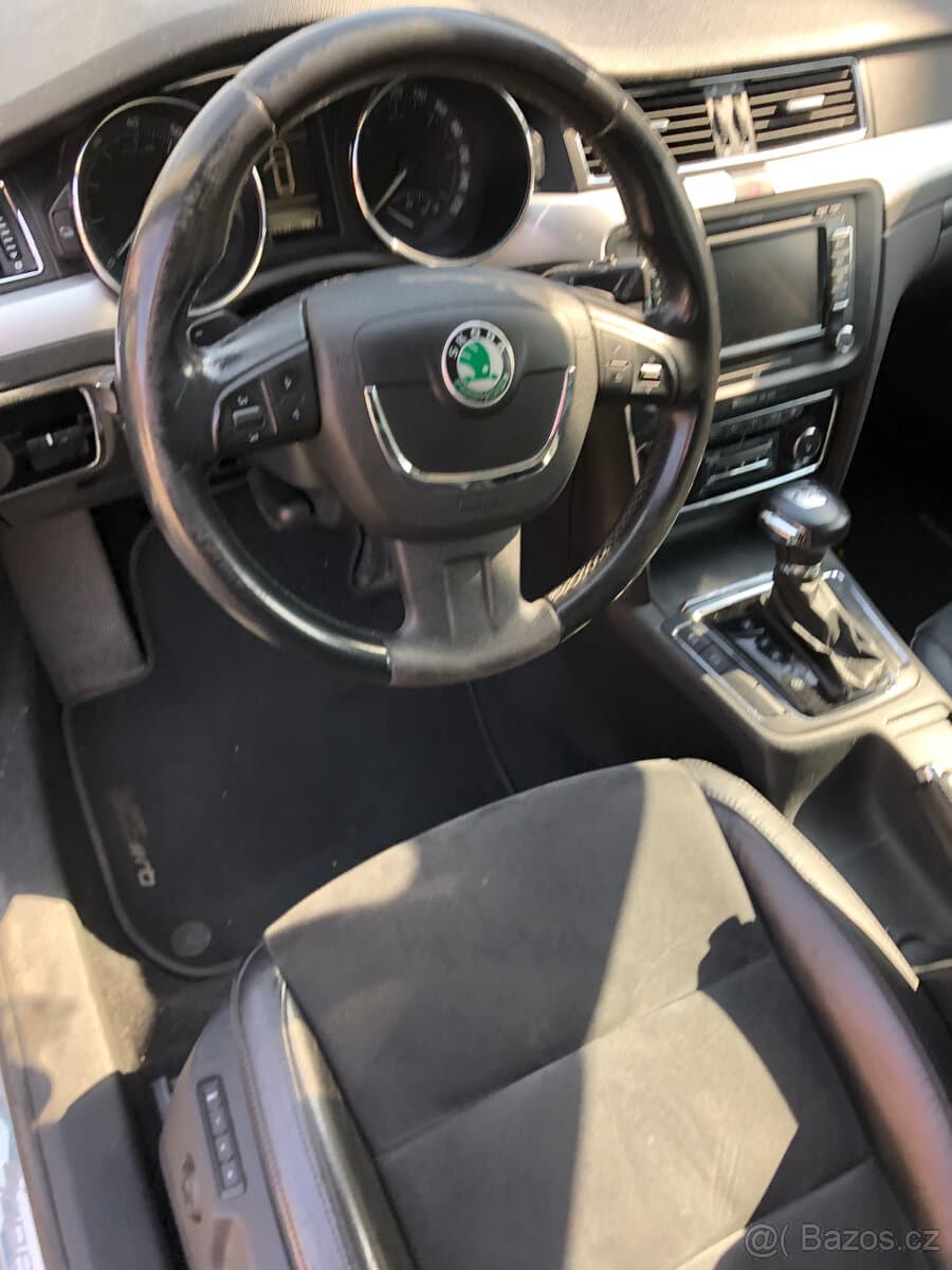 2011 Škoda SUPERB - 7
