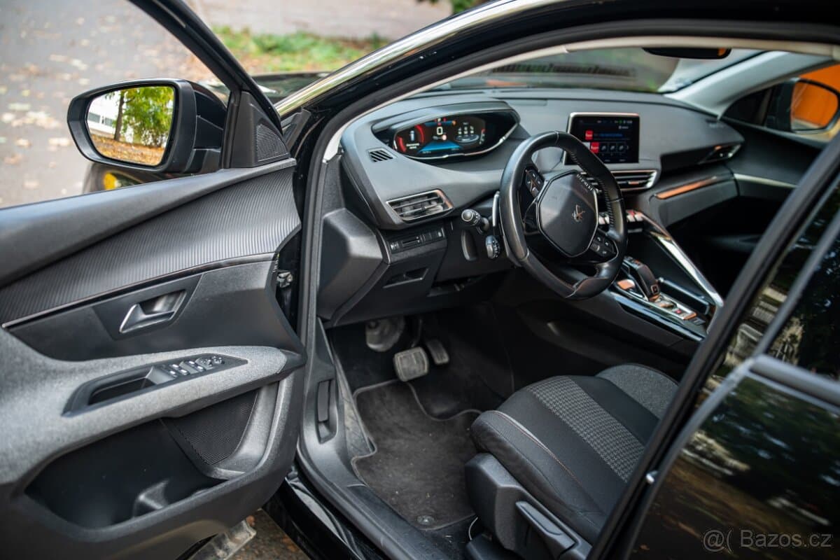 2020 Peugeot 5008 - 7