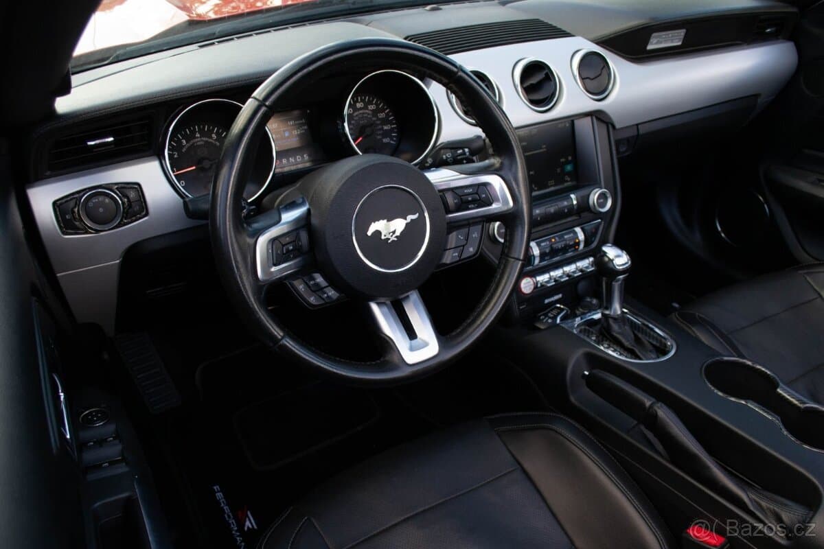 2016 Ford MUSTANG - 7