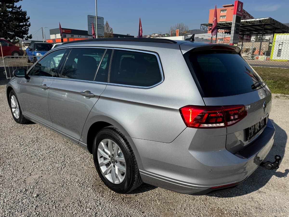 2021 Volkswagen PASSAT - 7