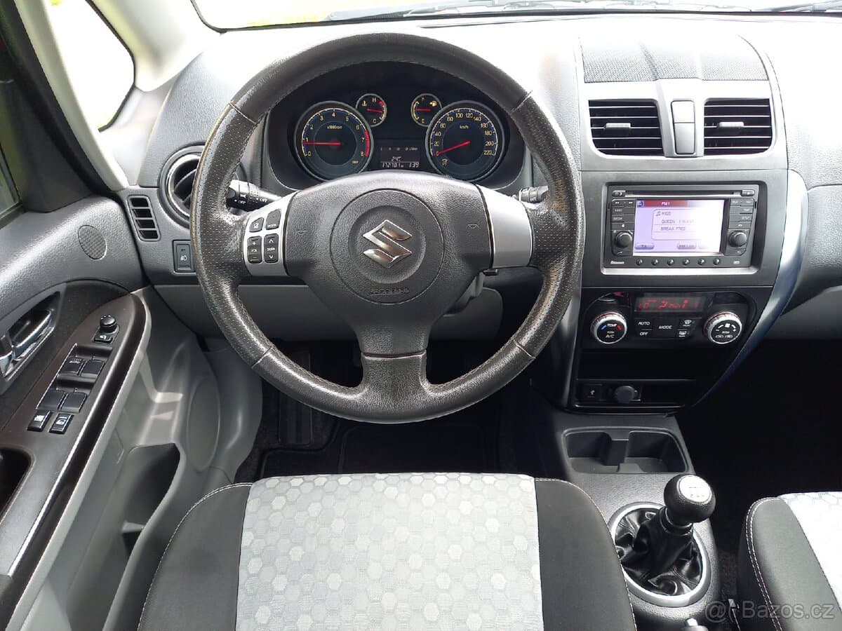 2013 Suzuki SX4 - 7