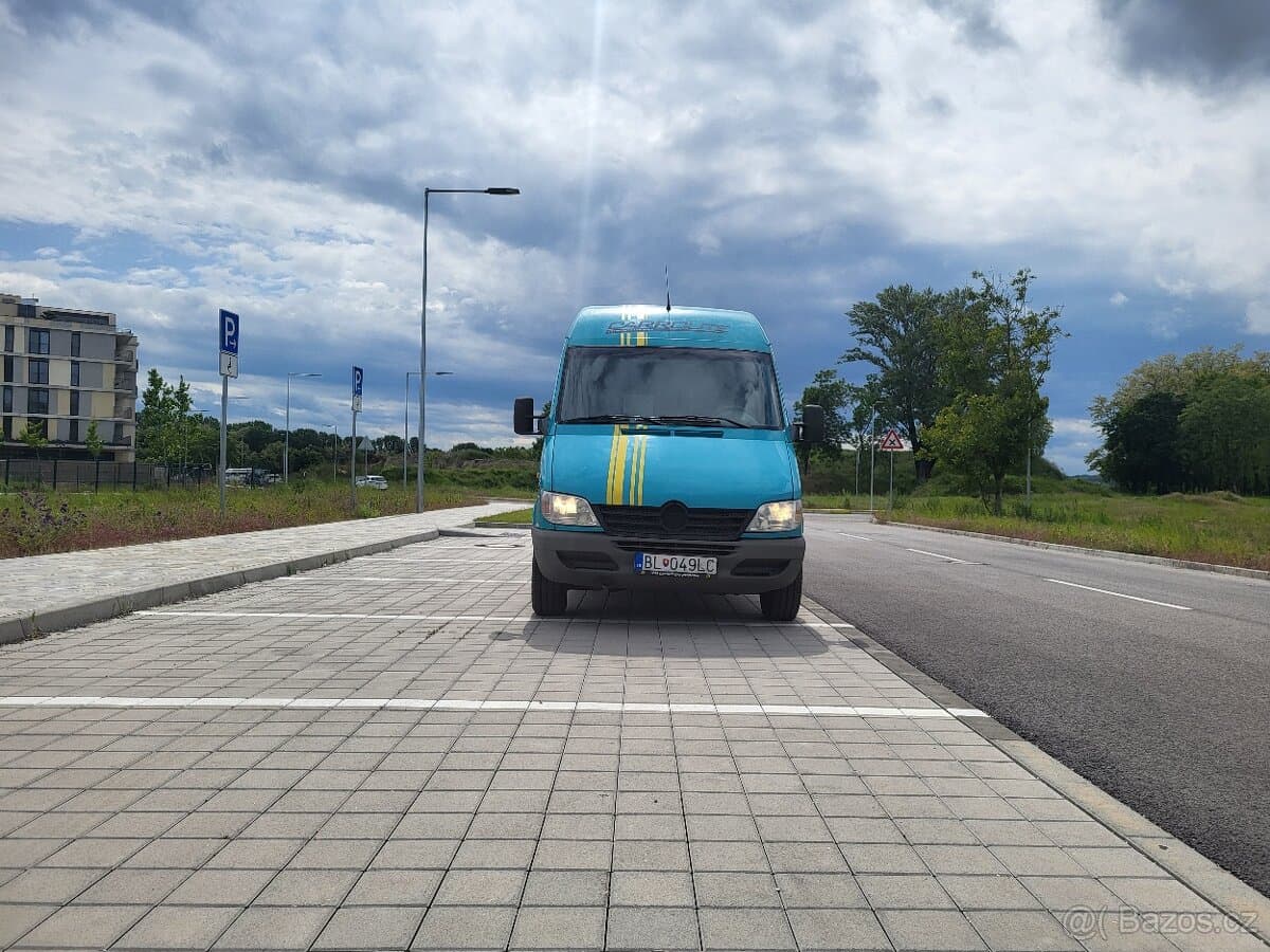 2002 Mercedes-Benz SPRINTER - 7