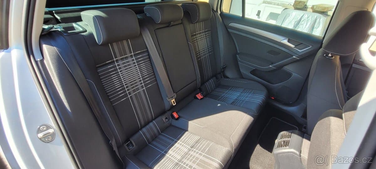 2016 Volkswagen GOLF - 7