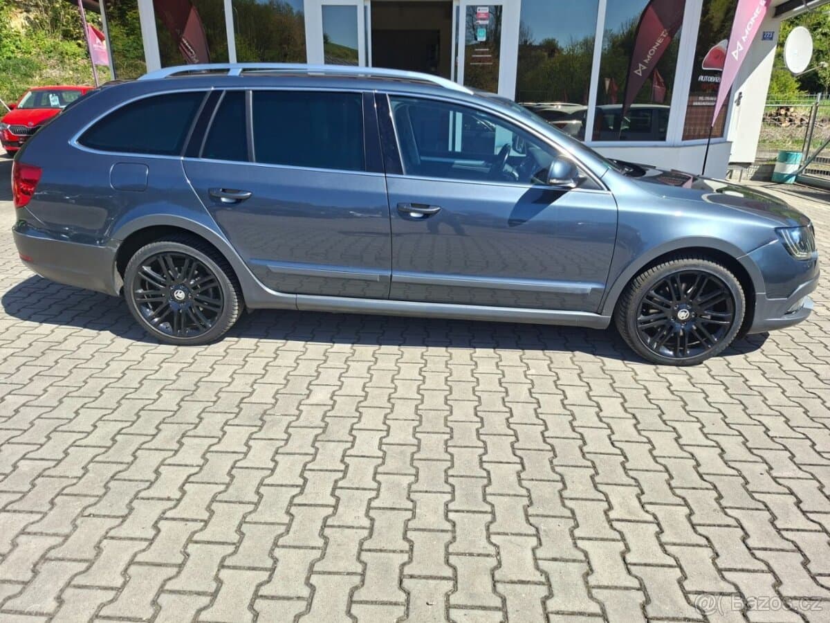 2014 Škoda SUPERB - 7