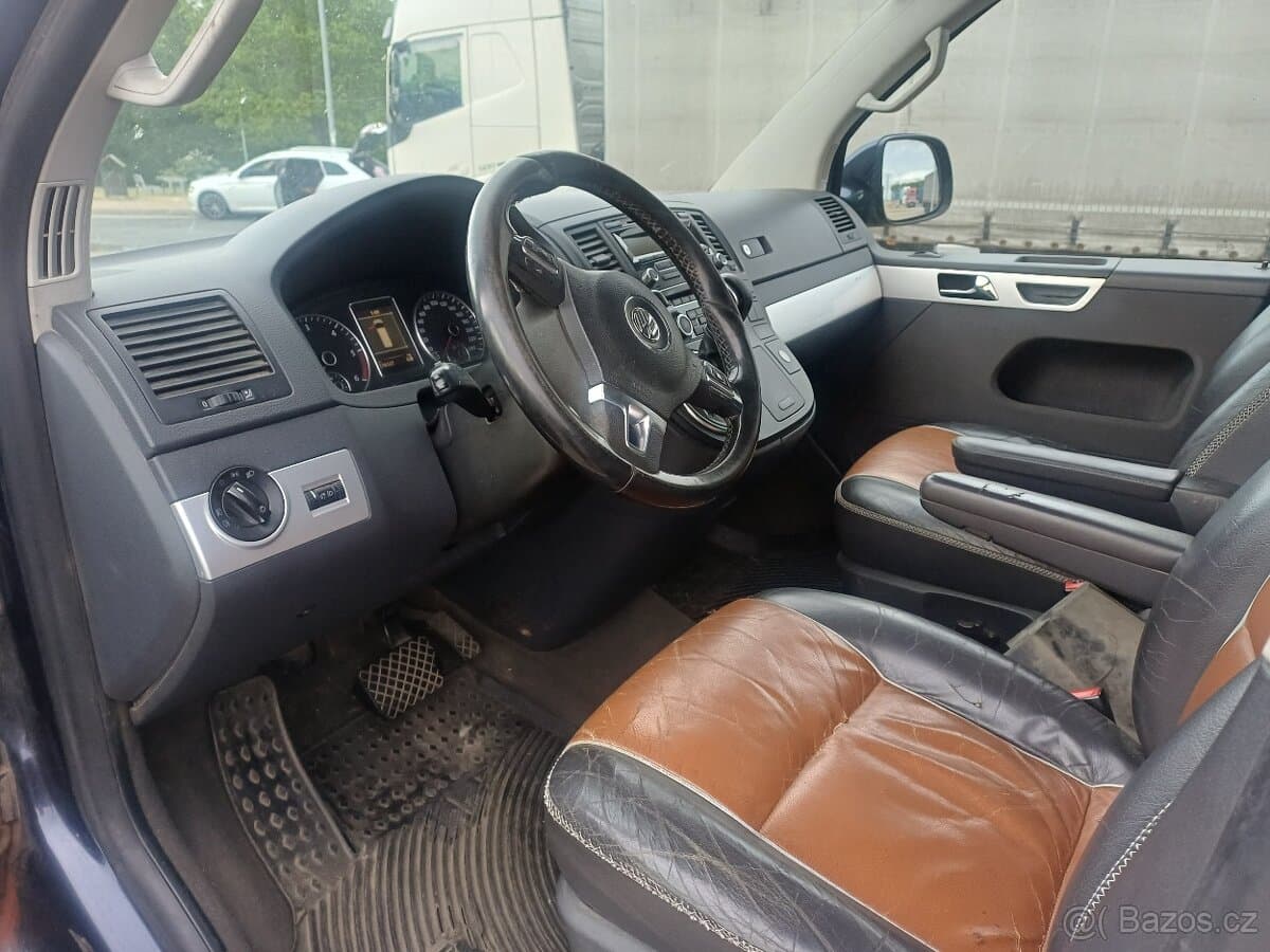 2010 Volkswagen MULTIVAN - 7