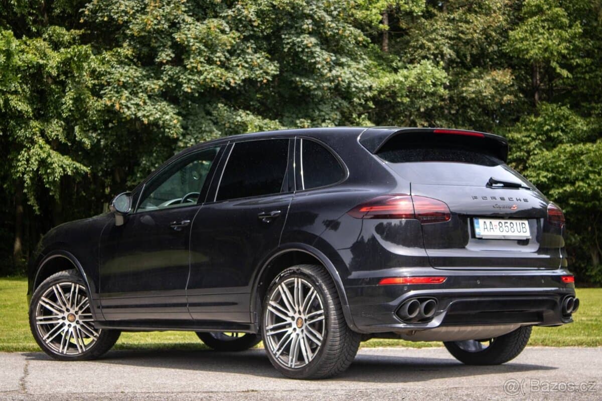 2017 Porsche CAYENNE - 7