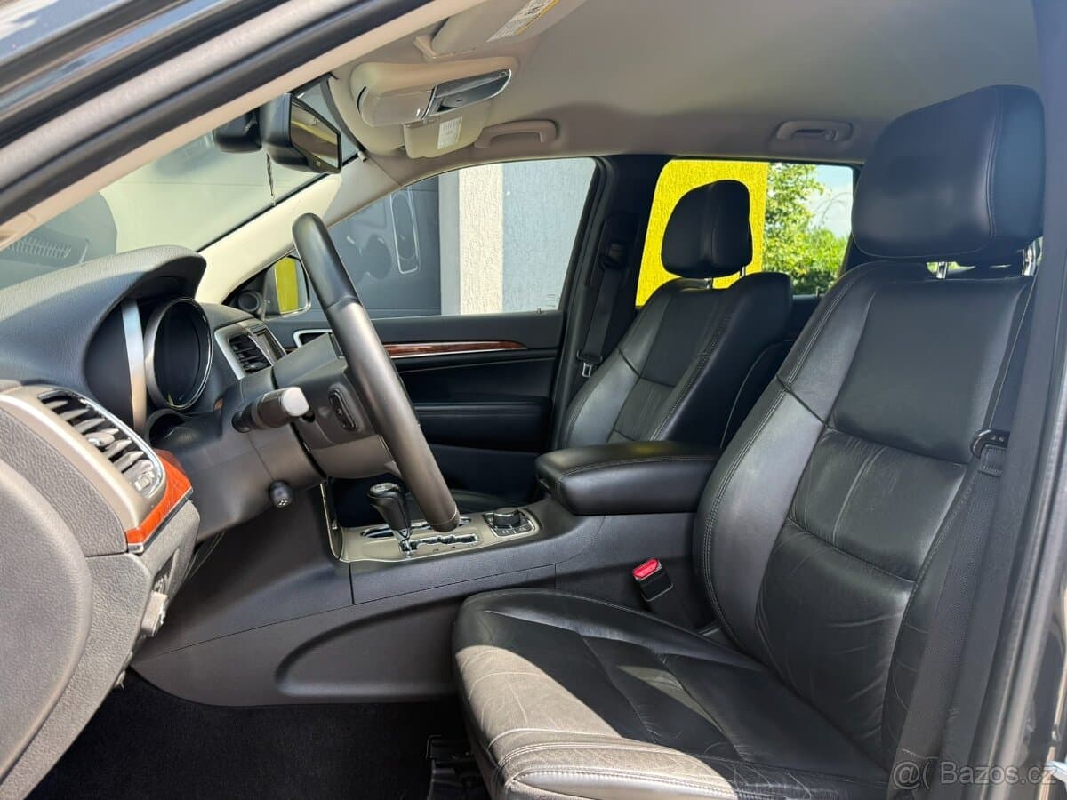 2011 Jeep CHEROKEE - 7