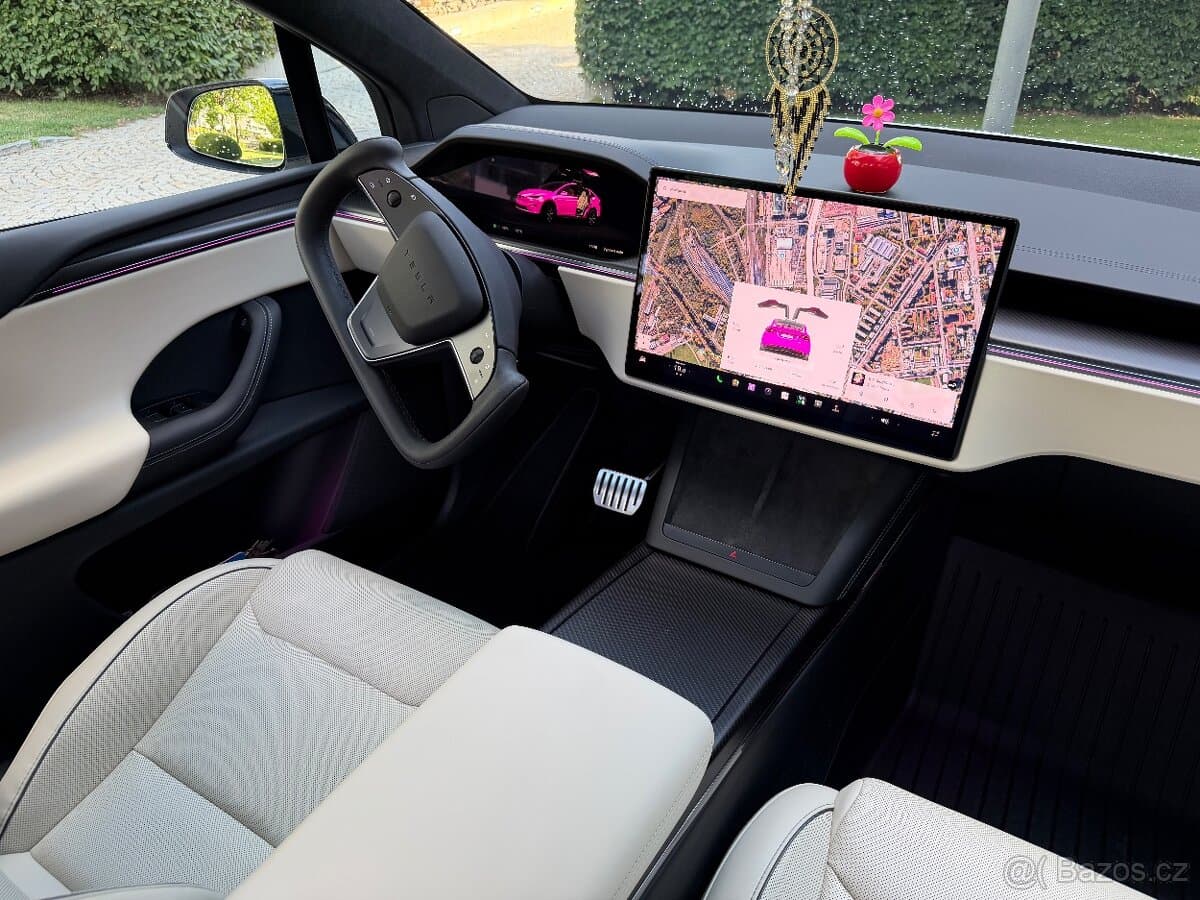 2026 Tesla MODEL X - 7