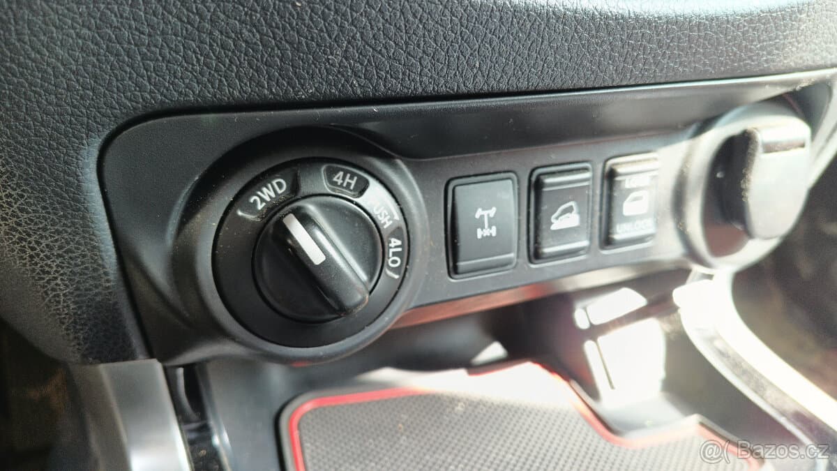 Nissan NAVARA - 7
