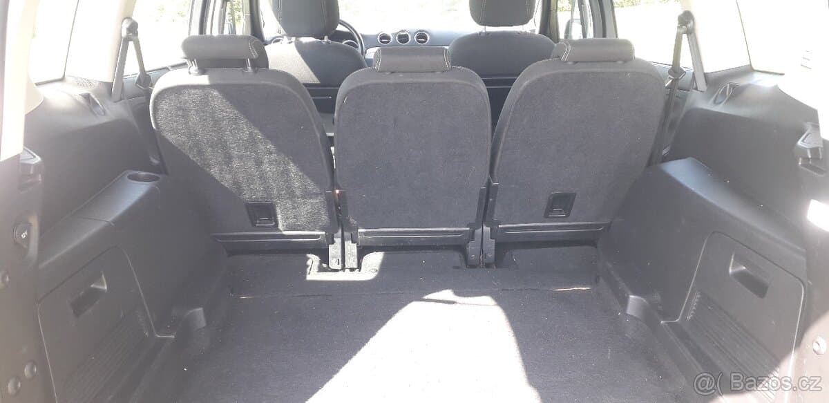 2010 Ford S-MAX - 7