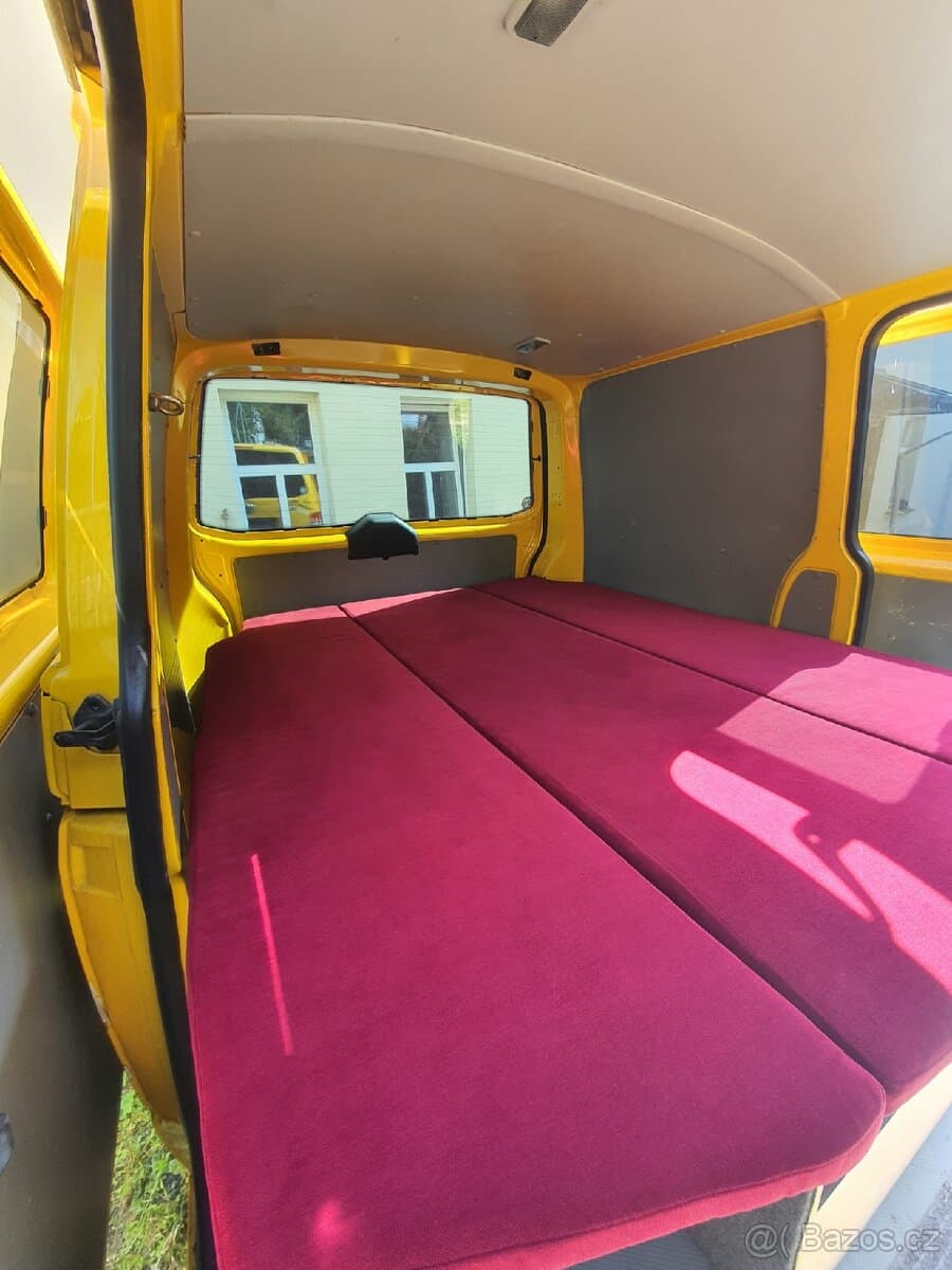 2011 Volkswagen TRANSPORTER - 7