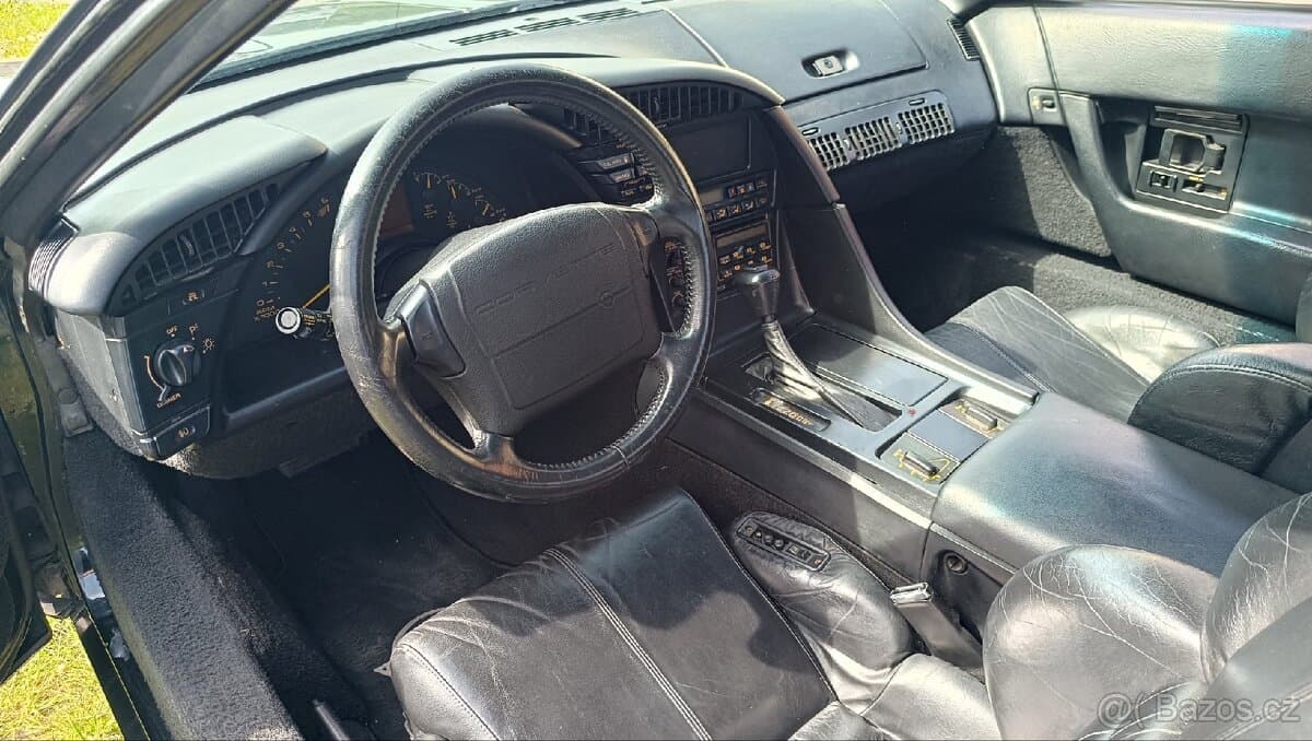 1992 Chevrolet CORVETTE - 7