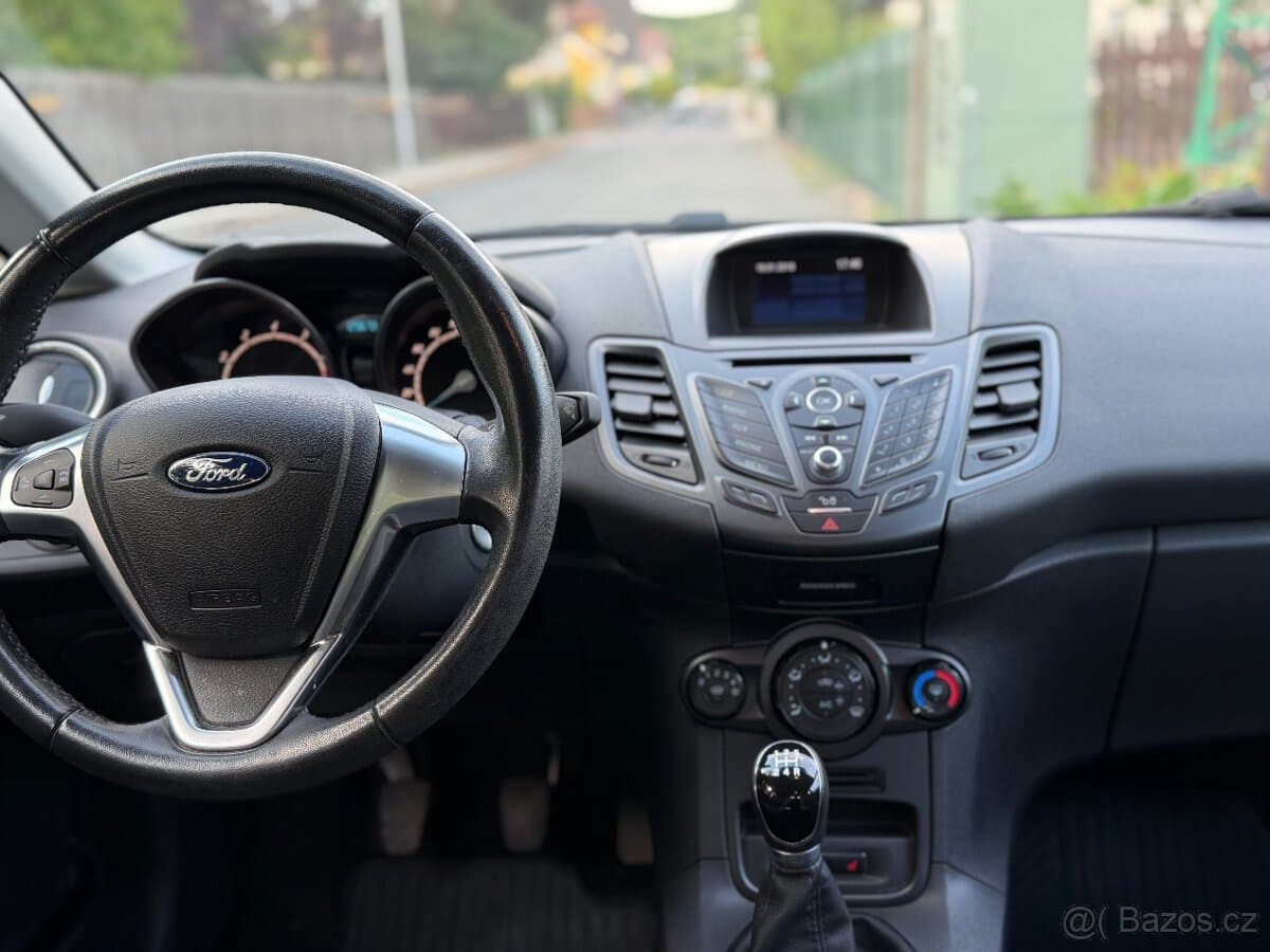 2016 Ford FIESTA - 7
