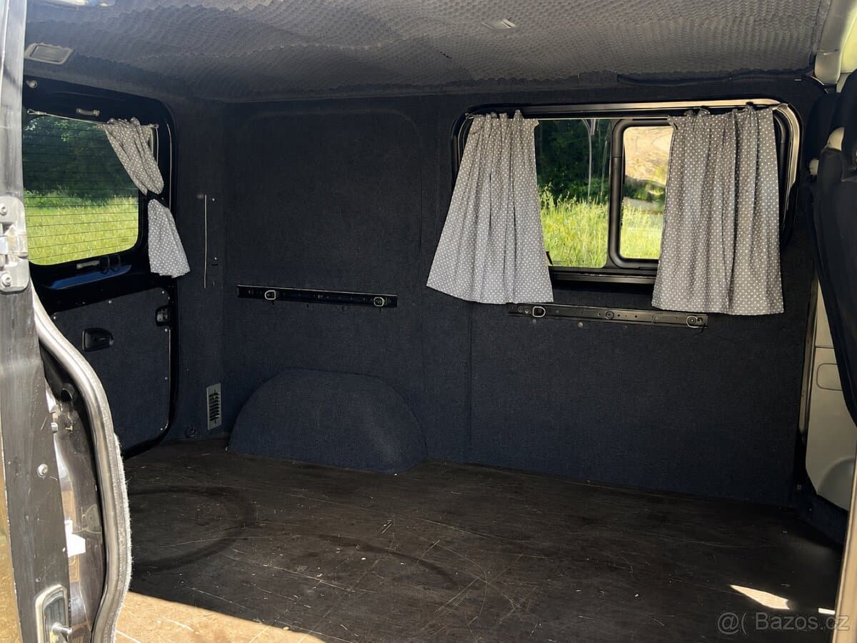 Renault TRAFIC - 7