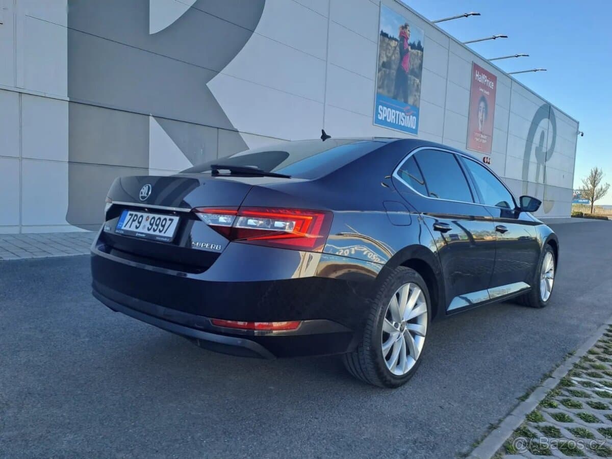 2020 Škoda SUPERB - 7