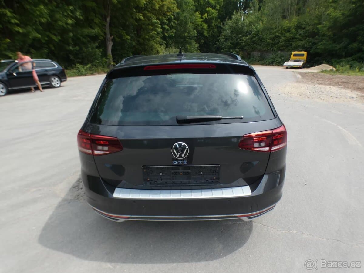 2021 Volkswagen PASSAT - 7