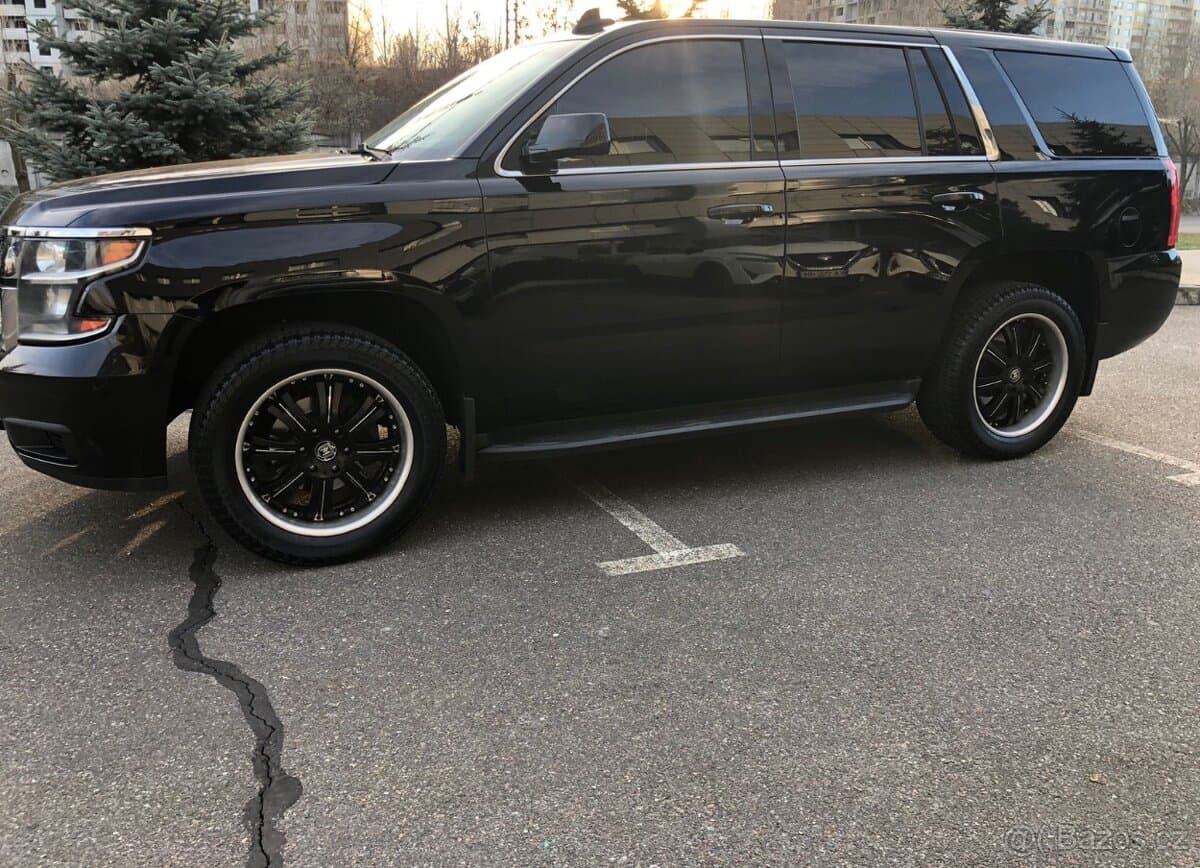 2017 Chevrolet TAHOE - 7