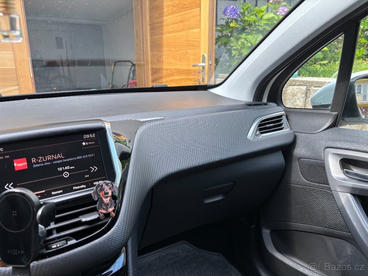 2017 Peugeot 2008 - 7