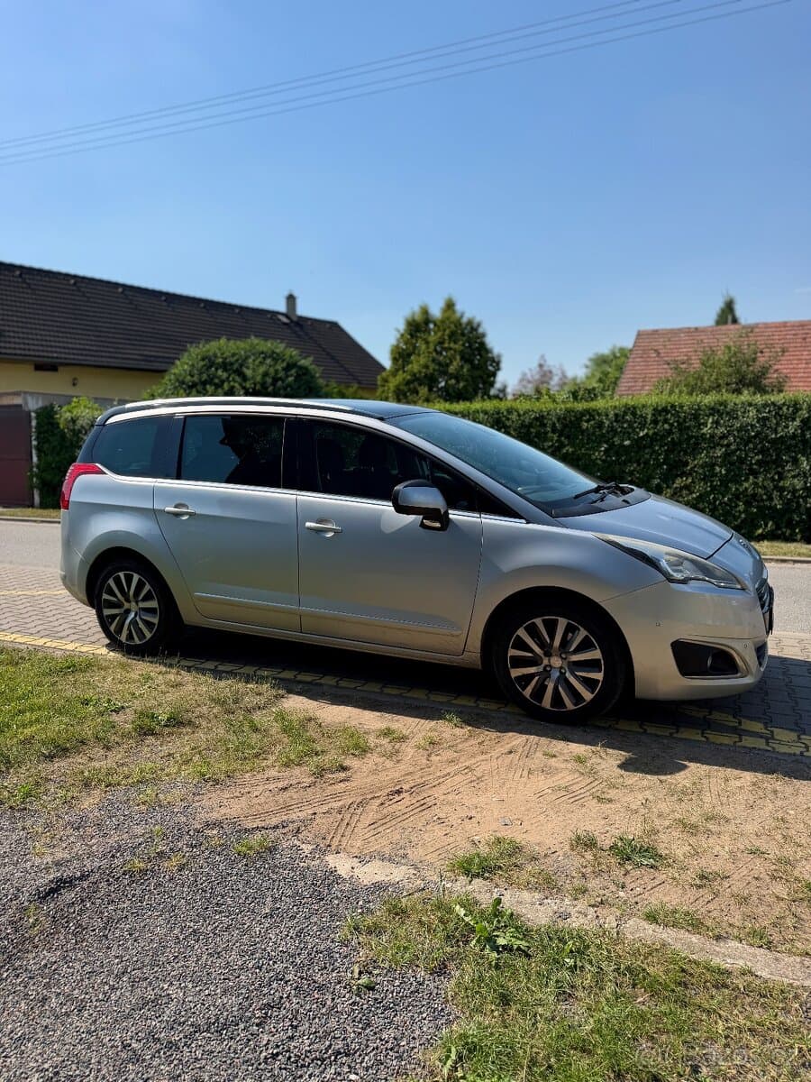 Peugeot 5008 - 7