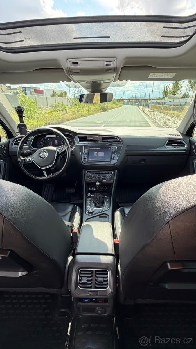 2017 Volkswagen TIGUAN - 7