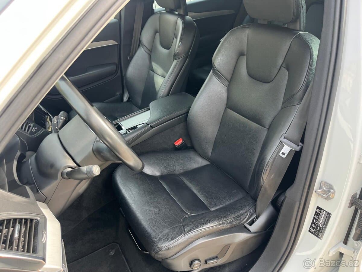 2020 Volvo XC90 - 7