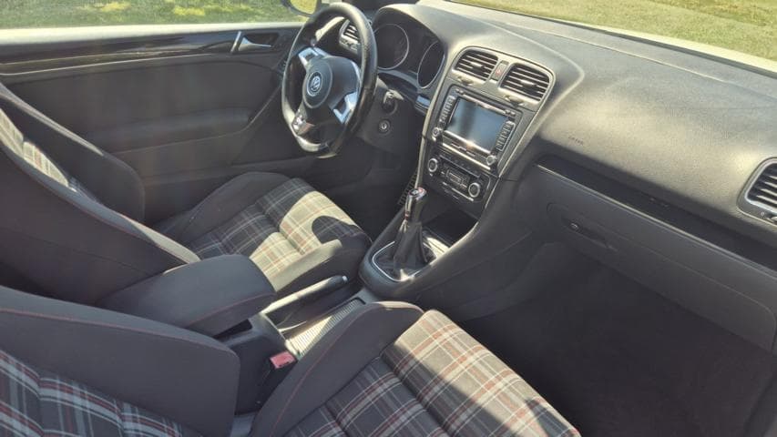 2010 Volkswagen GOLF - 7