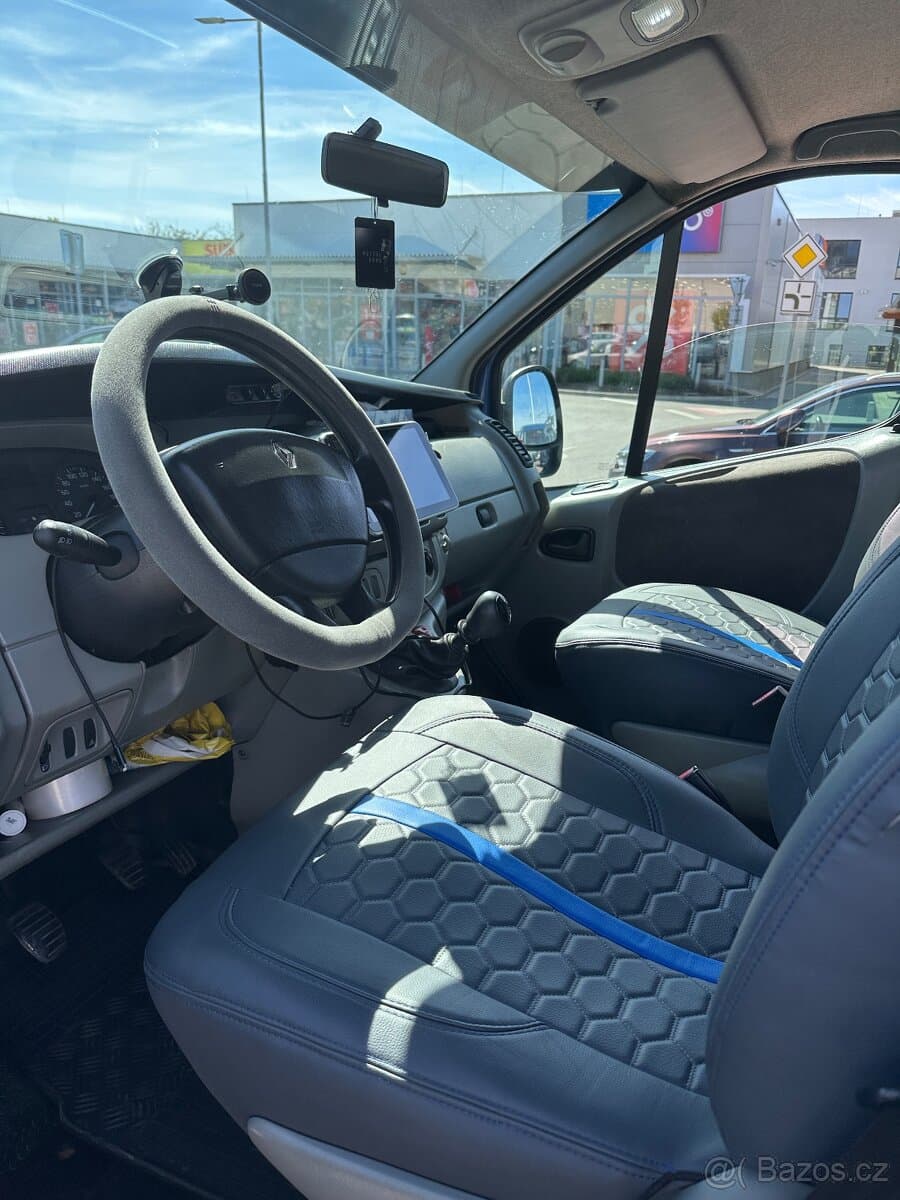 2005 Renault TRAFIC - 7