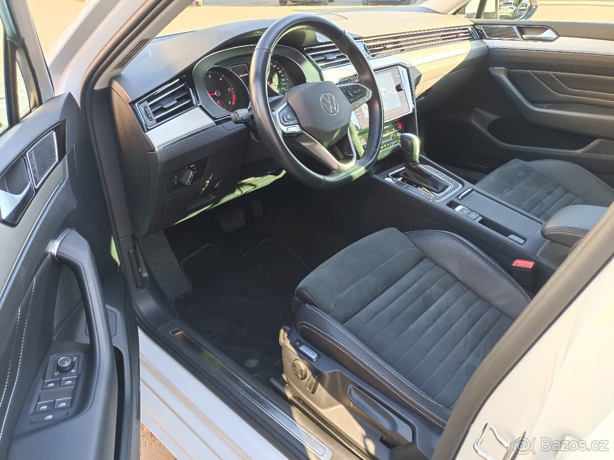 2022 Volkswagen PASSAT - 7
