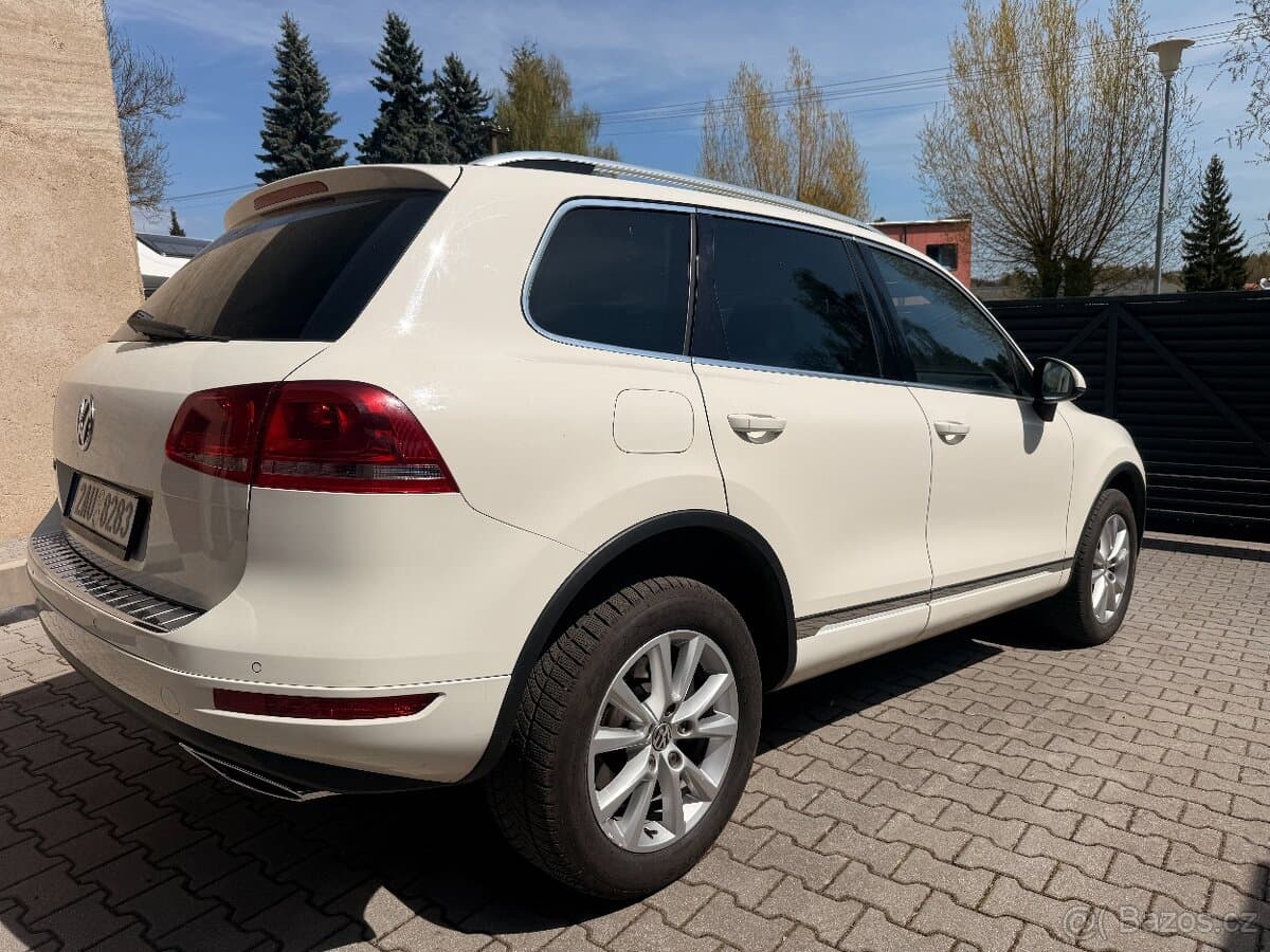 2010 Volkswagen TOUAREG - 7